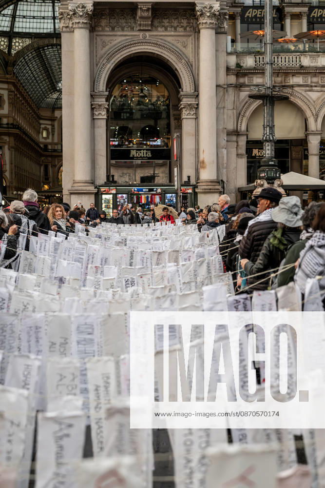Pro-Palestinian associations protest with a flashmob to demand the release of Palestinian prisoners in Italian and Israeli jails in Piazza Duomo, Milan, on October 23, 2026. Milan Italy - ZUMAa289 20261023_zia_a289_485