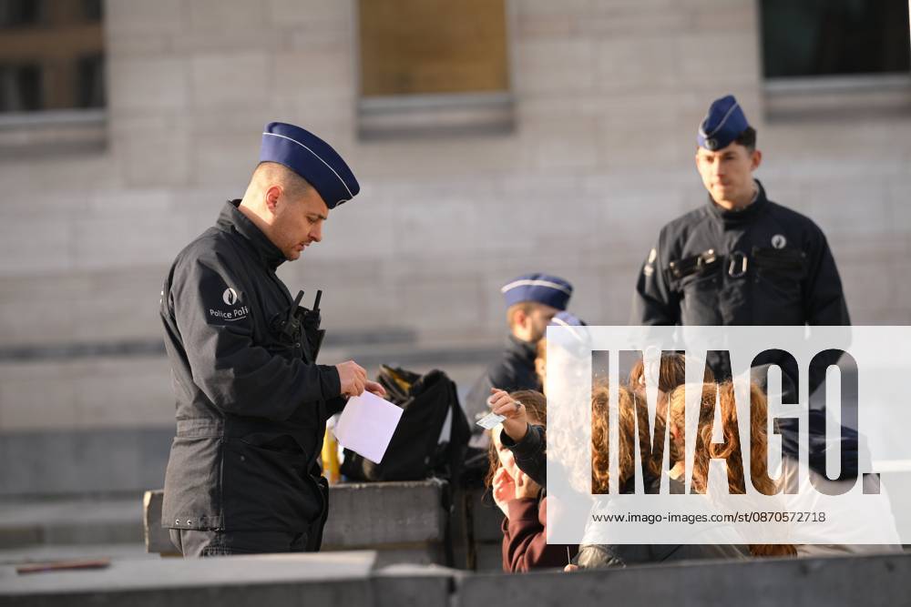 Extreme Left And Citizen Activists Protest 24 10 2026 BRUSSELS, BELGIUM - OCTOBER 24 : Police and demonstrators pictured during illegal demonstration the centre of Brussels against budget measures on October 24, 2026 in Brussels, Belgium, 24 10 2026 Brussels Belgium