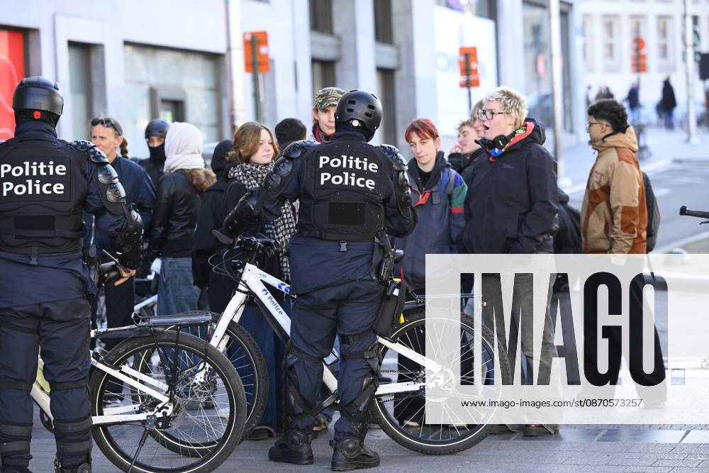 Extreme Left And Citizen Activists Protest 24 10 2026 BRUSSELS, BELGIUM - OCTOBER 24 : Police and demonstrators pictured during illegal demonstration the centre of Brussels against budget measures on October 24, 2026 in Brussels, Belgium, 24 10 2026 Brussels Belgium