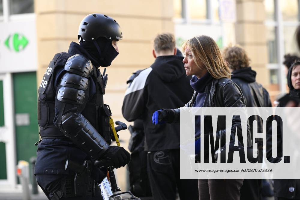 Extreme Left And Citizen Activists Protest 24 10 2026 BRUSSELS, BELGIUM - OCTOBER 24 : Police and demonstrators pictured during illegal demonstration the centre of Brussels against budget measures on October 24, 2026 in Brussels, Belgium, 24 10 2026 Brussels Belgium