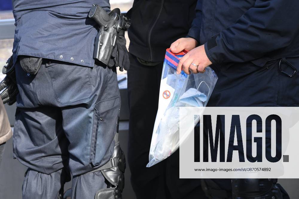 Extreme Left And Citizen Activists Protest 24 10 2026 BRUSSELS, BELGIUM - OCTOBER 24 : Police and demonstrators pictured during illegal demonstration the centre of Brussels against budget measures on October 24, 2026 in Brussels, Belgium, 24 10 2026 Brussels Belgium