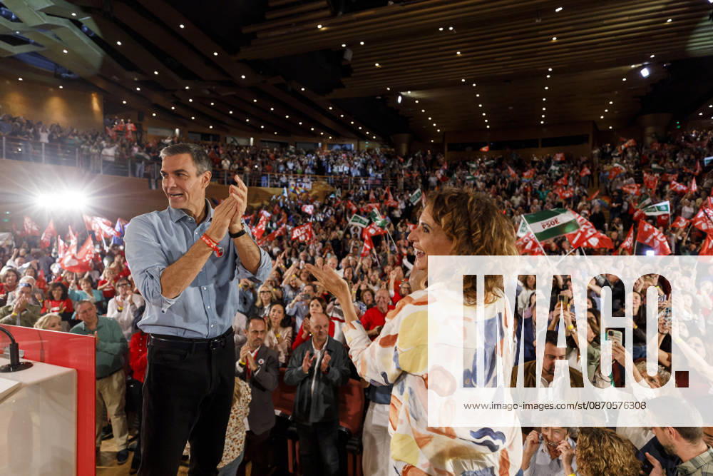 Sánchez heads his second pre-campaign event in Andalusia, this time in Granada. Photo of PSOE Secretary-General and Prime Minister Pedro Sánchez and PSOE Deputy Secretary-General and Secretary-General of the PSOE in Andalusia, María Jesús Montero, at a pre-campaign event at the Granada Convention and Exhibition Center. October 24 in Granada, Andalusia, Spain The event was also attended by the Secretary-General of the PSOE in Granada and the party’s Senate candidate for that province, Pedro Fernández October 24, 2026 Álex Cá Granada Granada Spain