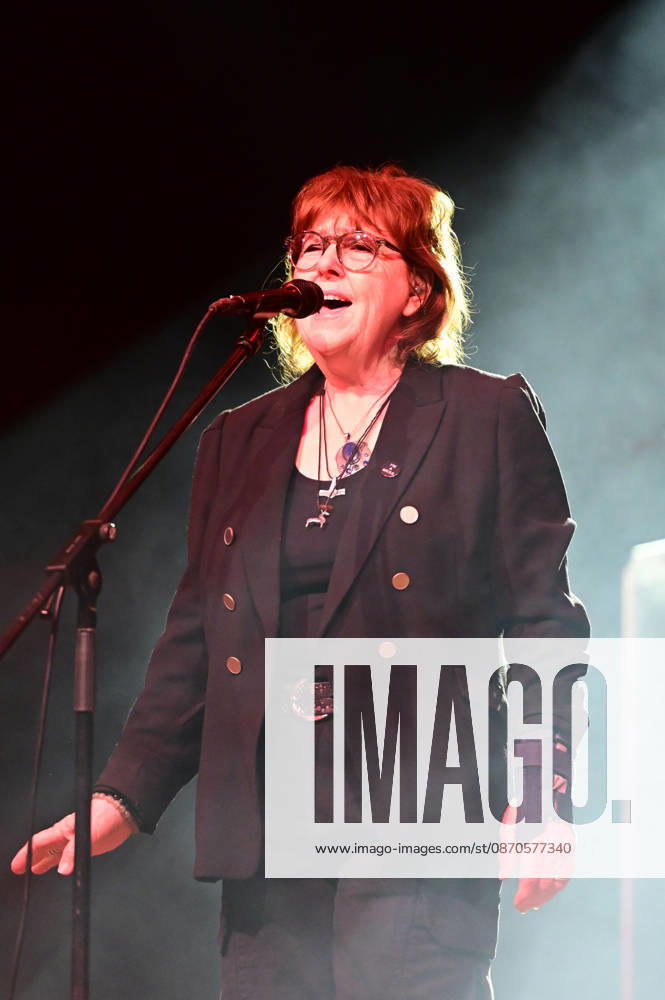 Maggie Reilly live at a concert on her Everytime We Touch Tour 2026 at the Löbau Trade Fair and Event Hall, Löbau, October 23, 2026 Foto:xM.xWehnertx xFuturexImagex reilly_6001