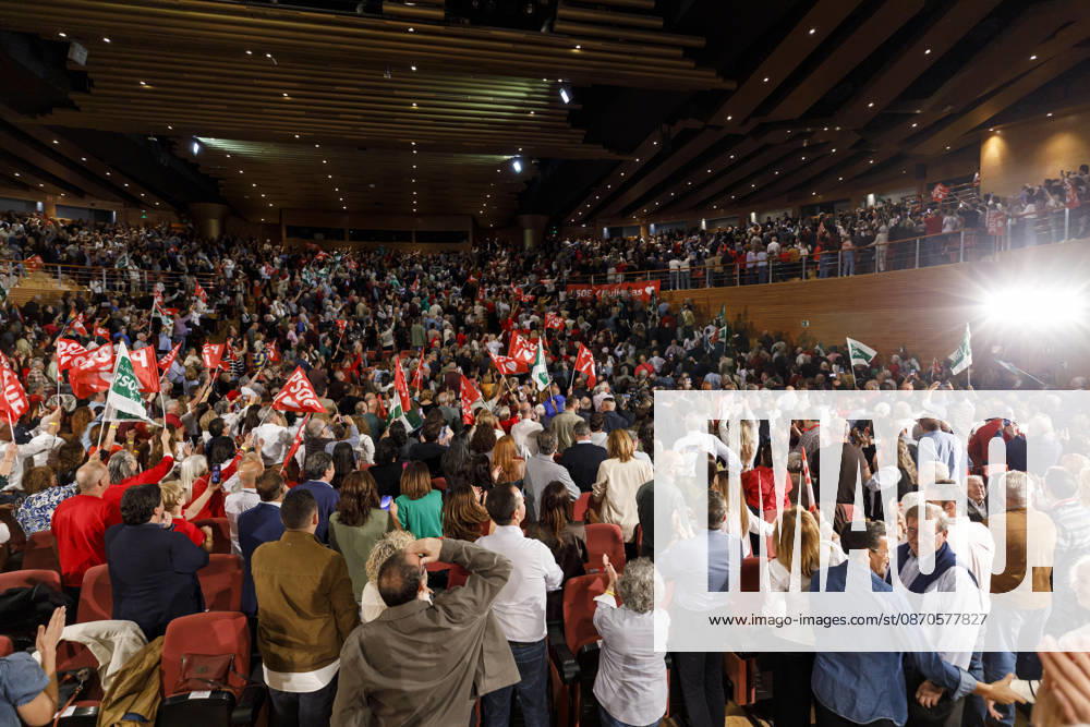 Sánchez heads his second pre-campaign event in Andalusia, this time in Granada. Photo of PSOE Secretary-General and Prime Minister Pedro Sánchez at a pre-campaign event at the Granada Convention and Exhibition Center. October 24 in Granada, Andalusia, Spain The event was also attended by the Deputy Secretary-General of the PSOE and Secretary-General of the PSOE in Andalusia, María Jesús Montero, and the Secretary-General of the PSOE in Granada and the party’s Senate candidate for that province, Pedro Fernández October 24, 2026 Álex Cá Granada Granada Spain