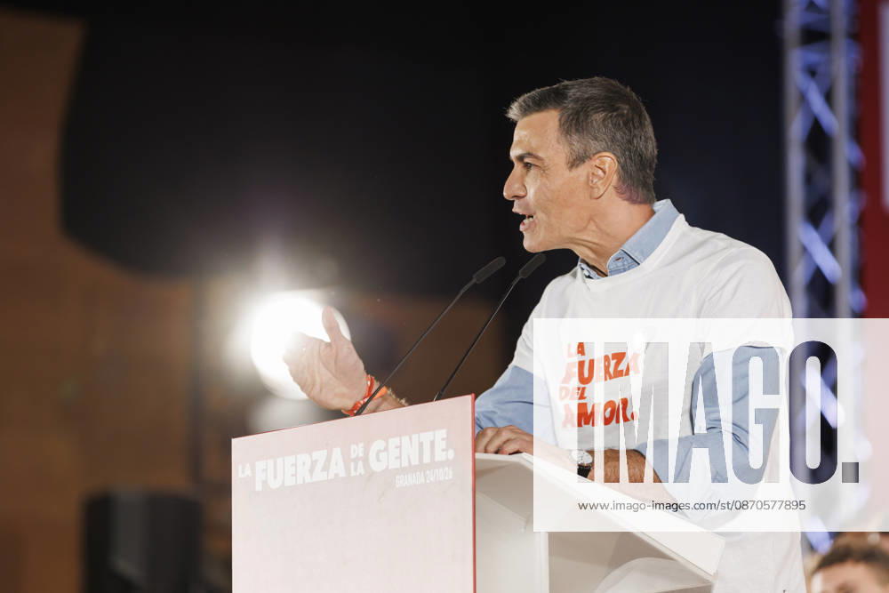 Sánchez heads his second pre-campaign event in Andalusia, this time in Granada. Photo of PSOE Secretary-General and Prime Minister Pedro Sánchez at a pre-campaign event at the Granada Convention and Exhibition Center. October 24 in Granada, Andalusia, Spain The event was also attended by the Deputy Secretary-General of the PSOE and Secretary-General of the PSOE in Andalusia, María Jesús Montero, and the Secretary-General of the PSOE in Granada and the party’s Senate candidate for that province, Pedro Fernández October 24, 2026 Álex Cá Granada Granada Spain