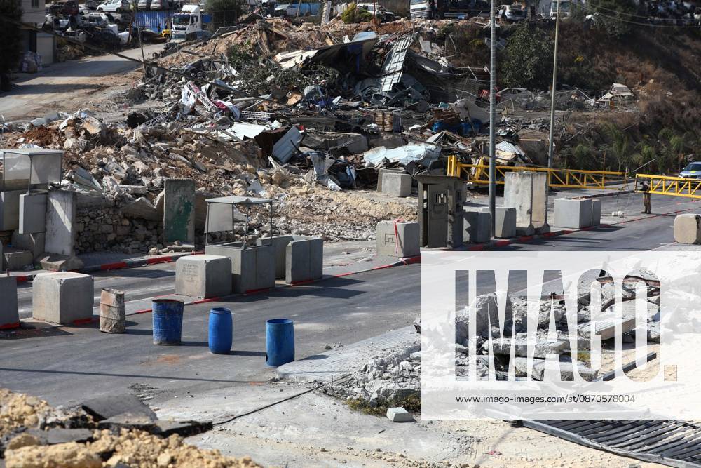 Palestinian homes in the ??Hebron destroyed following a clash at a checkpoint HEBRON, WEST BANK, PALESTINE - OCTOBER 24: A general view of the rubble of Palestinian homes and structures demolished by Israeli army heavy machinery in the Farsh Al Hawa area of Hebron, West Bank, Palestine on Saturday, October 24, 2026. The demolitions followed a deadly shootout at the local checkpoint involving two Palestinians and two Israeli soldiers, leading to a total lockdown of Hebron and surrounding communities. Wisam Hashlamoun Anadolu Hebron West Bank. Editorial use only. Please get in touch for any other usage.