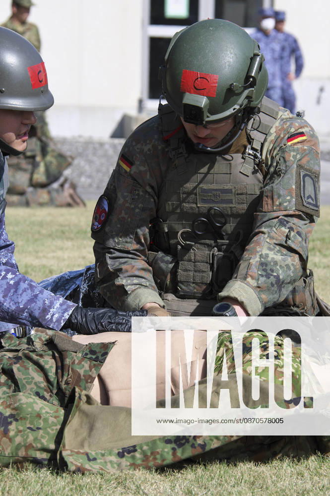 Soldiers from the Japan Self-Defense Forces and the German Bundeswehr are participating in a joint medical exercise at Iruma Air Base as part of the Japan-U.S. military exercise Keen Sword 27. Iruma, October 24, 2026 Foto:xK.xFuturexImagex sword_6001
