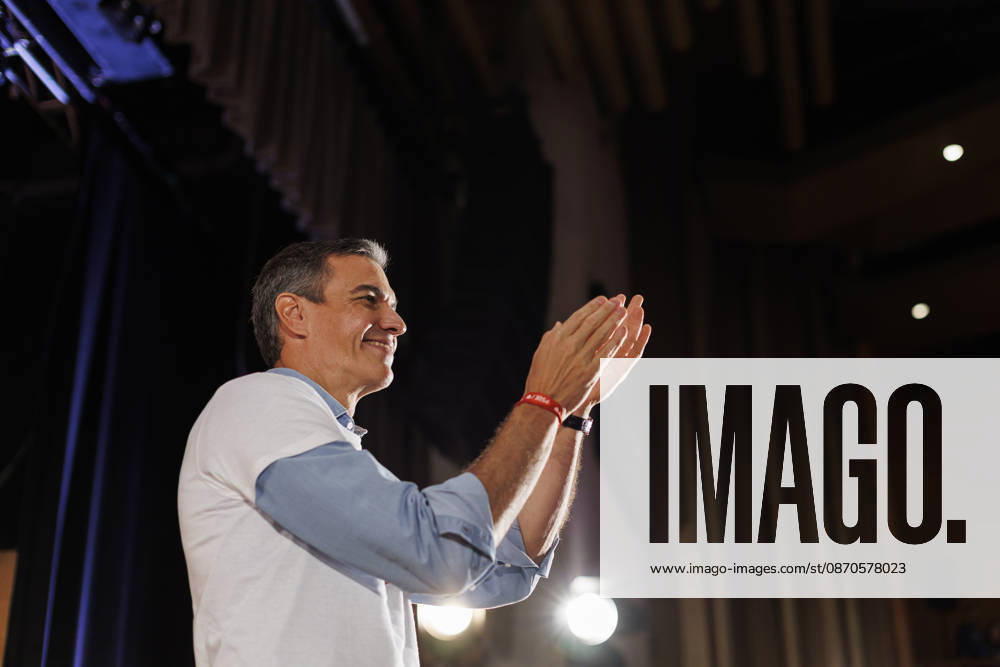 Sánchez heads his second pre-campaign event in Andalusia, this time in Granada. Photo of the PSOE Secretary-General and Prime Minister, Pedro Sánchez, at a pre-campaign event at the Granada Convention and Exhibition Center October 24 in Granada, Andalusia, Spain The event was also attended by the Deputy Secretary-General of the PSOE and Secretary-General of the PSOE in Andalusia, María Jesús Montero, and the Secretary-General of the PSOE in Granada and the party’s Senate candidate for that province, Pedro Fernández October 24, 2026 Álex Cá Granada, Granada, Spain