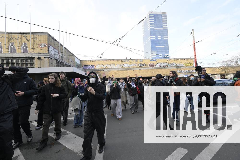 Extreme Left And Citizen Activists Protest 24 10 2026 BRUSSELS, BELGIUM - OCTOBER 24 : Police and demonstrators pictured during illegal demonstration the centre of Brussels against budget measures on October 24, 2026 in Brussels, Belgium, 24 10 2026 Brussels Belgium
