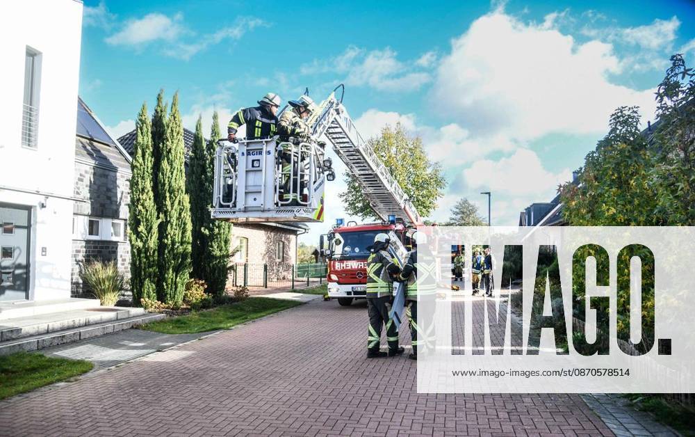 Storm Response by the Hünxe Volunteer Fire Department ** ** **The Hünxe Volunteer Fire Department was called to Stende