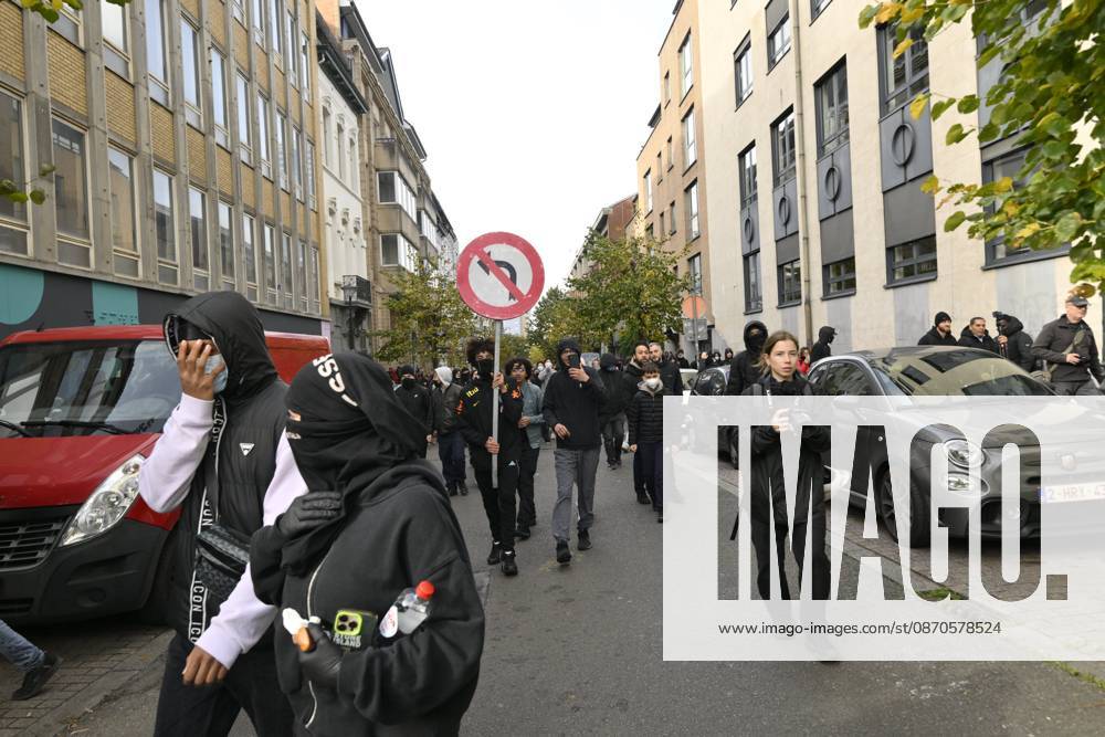 Extreme Left And Citizen Activists Protest 24 10 2026 BRUSSELS, BELGIUM - OCTOBER 24 : Police and demonstrators pictured during illegal demonstration the centre of Brussels against budget measures on October 24, 2026 in Brussels, Belgium, 24 10 2026 Brussels Belgium