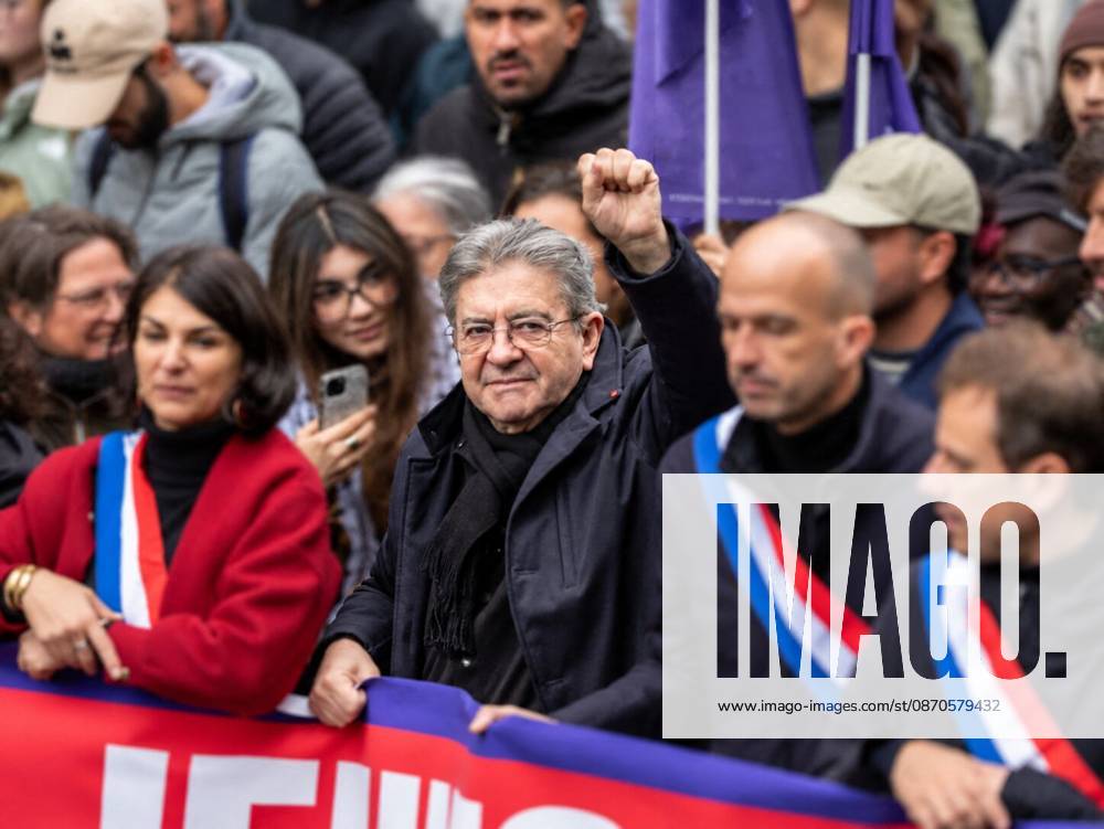 Jean-Luc Mélenchon, attending the Paris demonstration on October 24, 2026 Paris, October 24, 2026 Charles Cohen Boyer Bestimage Jean-Luc Mélenchon, attending the Paris demonstration on October 24, 2026 Paris, October 24, 2026, Paris, France