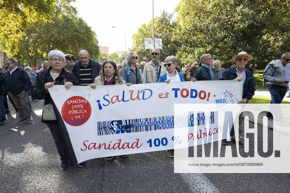 Several people carrying signs in favor of public pensions take part in a demonstration supporting the public pension system and access to housing in Madrid, Spain. Madrid Spain - ZUMAs197 20261024_aaa_s197_067