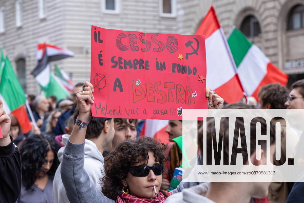 IPA90113079 - Get Italy Out of the War Rally in Rome