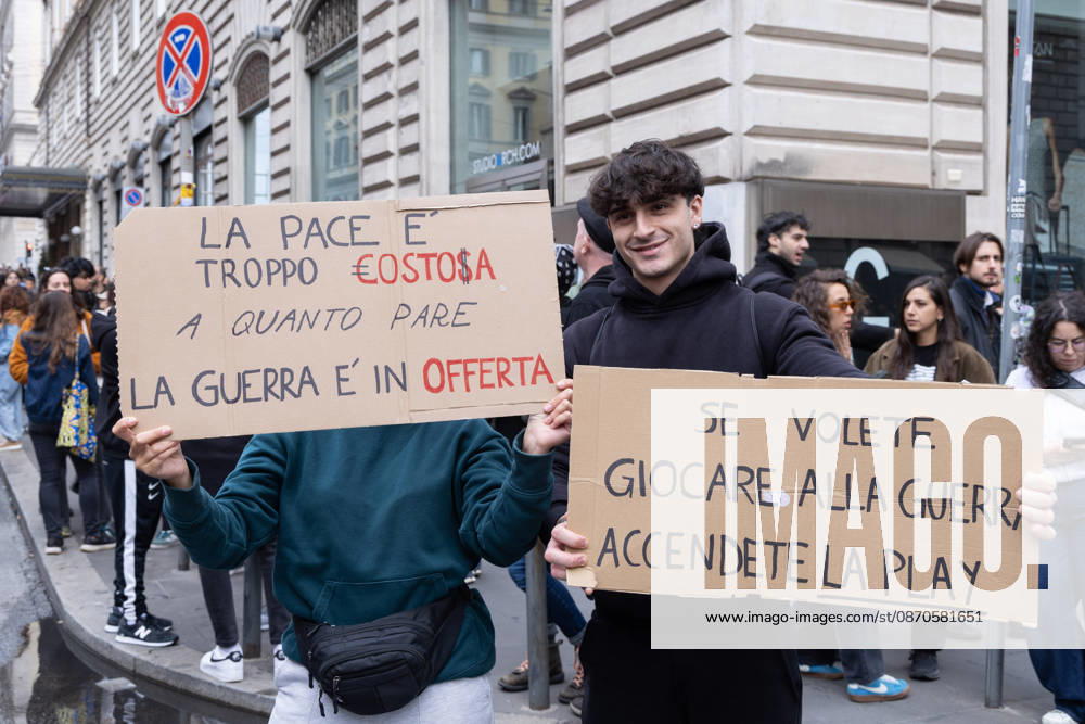 IPA90113076 - Get Italy Out of the War Rally in Rome