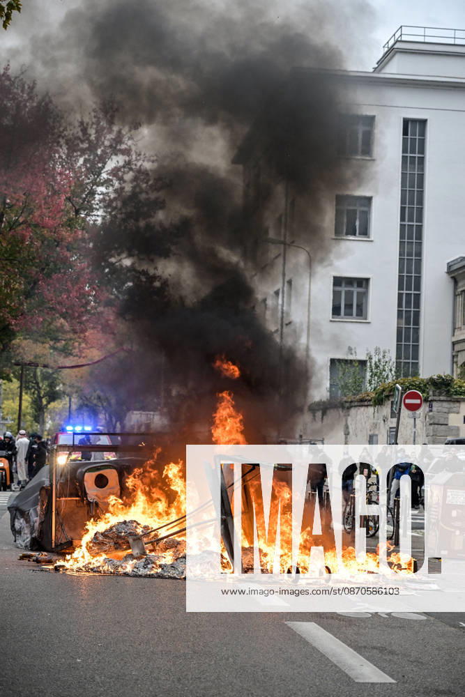 Clashes During The Yellow Vests Protest Act II - Lyon Clashes during the Yellow Vests Protest Act II In Lyon, France on 24 October 2026. Photo by ABACAPRESS.COM Lyon France