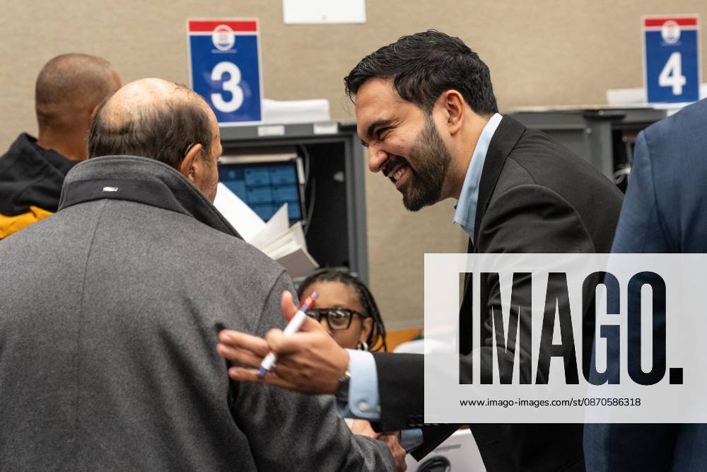 Mayor Zohran Mamdani speaks to people as they cast vote on the first day of early voting in general election at polling station at Metropolitan Museum of Art in New York, NY on October 24, 2026. Bronx USA - ZUMAr339 20261024_znp_r339_010