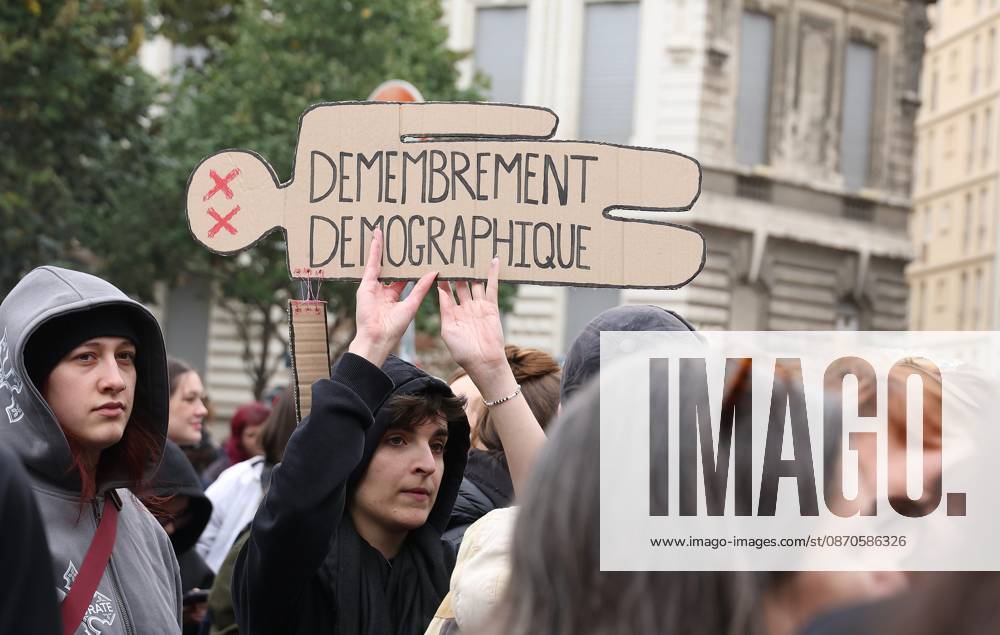 October 24 Protest PHOTOPQR LE PROGRES Richard MOUILLAUD Lyon Oct. 24, 2026 October 24 Protest October 24 Protest France Oct. 24, 2026 Another day of protests this Saturday, and amid fears of renewed violence and looting, restrictions on freedom of movement and assembly have multiplied, drawing sharp criticism from civil liberties groups Lyon, Rhône, Rhône-Alpes, France