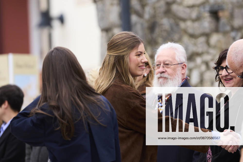 Oviedo Princess Leonor and Princess Sofia and Queen Letizia and King Felipe visited Llanes to present the Exemplary Town of Asturias 2026 award, which this year has been granted to the Santa Ana Fishermen’s Guild (Cofradía de Pescadores Santa Ana), in Llanes, Asturias. No Spain