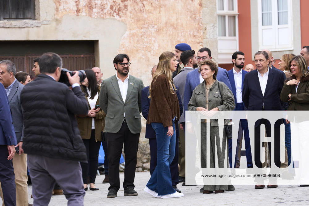 Oviedo Princess Leonor and Princess Sofia and Queen Letizia and King Felipe visited Llanes to present the Exemplary Town of Asturias 2026 award, which this year has been granted to the Santa Ana Fishermen’s Guild (Cofradía de Pescadores Santa Ana), in Llanes, Asturias. No Spain