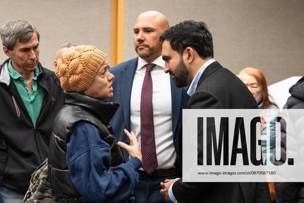 Mayor Zohran Mamdani speaks to people as they cast vote on the first day of early voting in general election at polling station at Metropolitan Museum of Art in New York, NY on October 24, 2026. Bronx USA - ZUMAr339 20261024_znp_r339_021