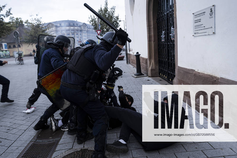Demonstration and clashes between protesters and police in Strasbourg STRASBOURG, FRANCE - OCTOBER 24: Protesters clash with law enforcement officers during a demonstration in the city centre of Strasbourg, France on October 24, 2026. Police officers intervene to disperse groups of protesters as tear gas is deployed. Clashes, projectile throwing and property damage are reported in several streets. Barricades and burning vehicles reflect the tense situation surrounding the protest. Elyxandro Cegarra Anadolu Strasbourg France. Editorial use only. Please get in touch for any other usage.