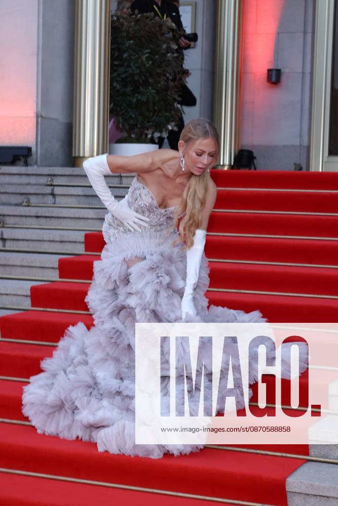 Leipzig Opera Ball 2026 Jenny Elvers Leipzig Opera Ball 2026, Leipzig Opera, Date: October 24, 2026
