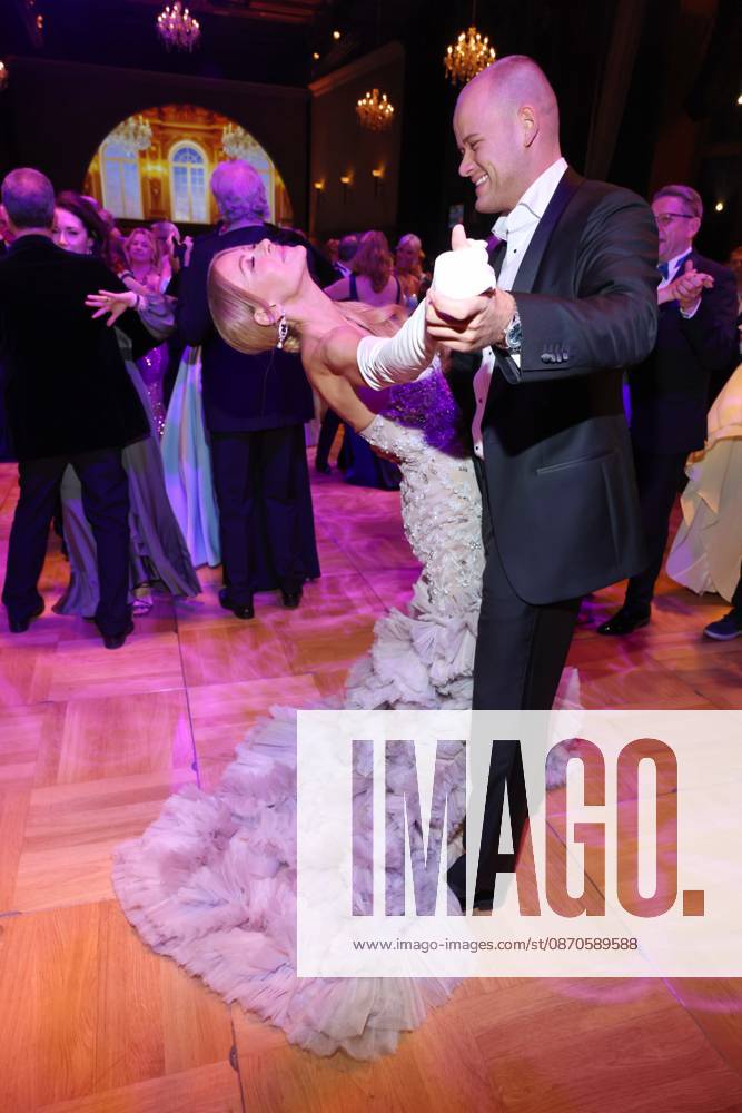Leipzig Opera Ball 2026: Jenny Elvers and Paul Jolig s First Dance, Leipzig Opera Ball 2026, Leipzig Opera, Date: October 24, 2026