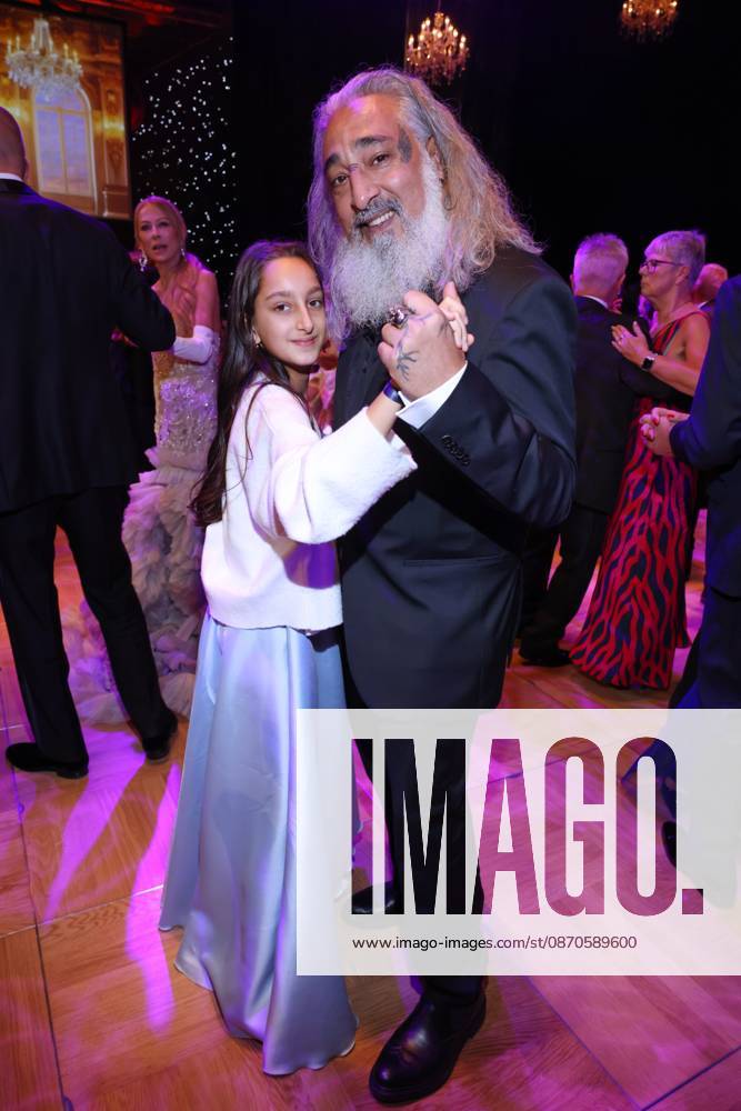 Leipzig Opera Ball 2026: Senay Gueler and Her Daughter s First Dance, Leipzig Opera Ball 2026, Leipzig Opera, Date: October 24, 2026