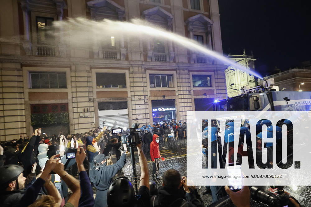 Demonstration against the Italian government in Rome ROME, ITALY, OCTOBER 24: Demonstrators are hit by Italian police’s water cannons during a protest against the Italian government in Rome, Italy, on October 24, 2026. Riccardo De Luca Anadolu Rome Italy. Editorial use only. Please get in touch for any other usage.