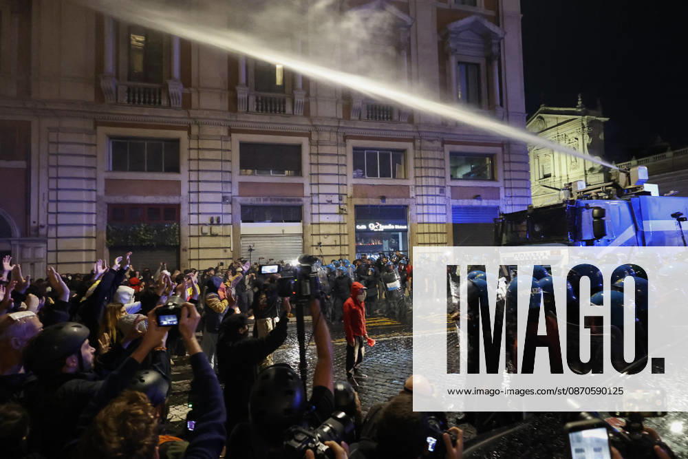 Demonstration against the Italian government in Rome ROME, ITALY, OCTOBER 24: Demonstrators are hit by Italian police’s water cannons during a protest against the Italian government in Rome, Italy, on October 24, 2026. Riccardo De Luca Anadolu Rome Italy. Editorial use only. Please get in touch for any other usage.