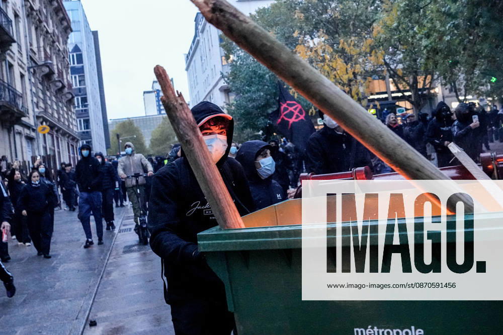 Police intervene in demonstrators amid ongoing protests in Nancy NANCY, FRANCE - OCTOBER 24: Police clash with protesters with water cannons and tear gas during a demonstration amid ongoing social and political tensions in Nancy, France, on October 24, 2026. Muhammed Said Tako Anadolu Nancy France. Editorial use only. Please get in touch for any other usage.