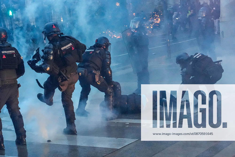 Police intervene in demonstrators amid ongoing protests in Nancy NANCY, FRANCE - OCTOBER 24: Police clash with protesters with water cannons and tear gas during a demonstration amid ongoing social and political tensions in Nancy, France, on October 24, 2026. Muhammed Said Tako Anadolu Nancy France. Editorial use only. Please get in touch for any other usage.