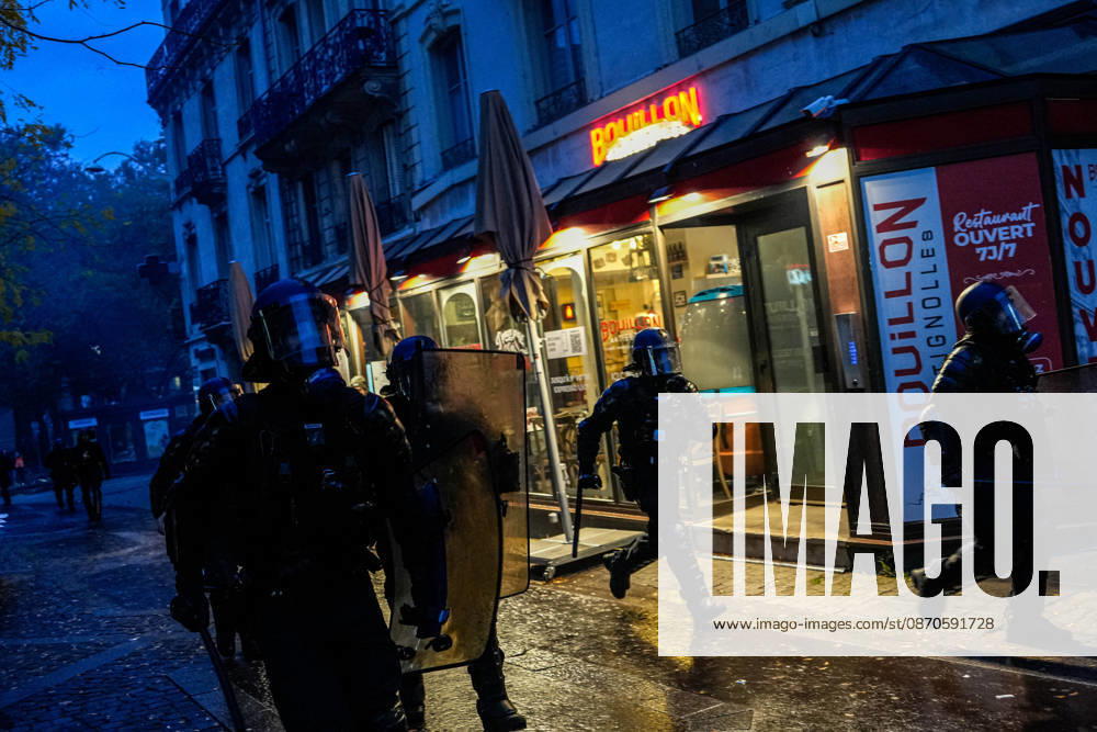 Police intervene in demonstrators amid ongoing protests in Nancy NANCY, FRANCE - OCTOBER 24: Police clash with protesters with water cannons and tear gas during a demonstration amid ongoing social and political tensions in Nancy, France, on October 24, 2026. Muhammed Said Tako Anadolu Nancy France. Editorial use only. Please get in touch for any other usage.