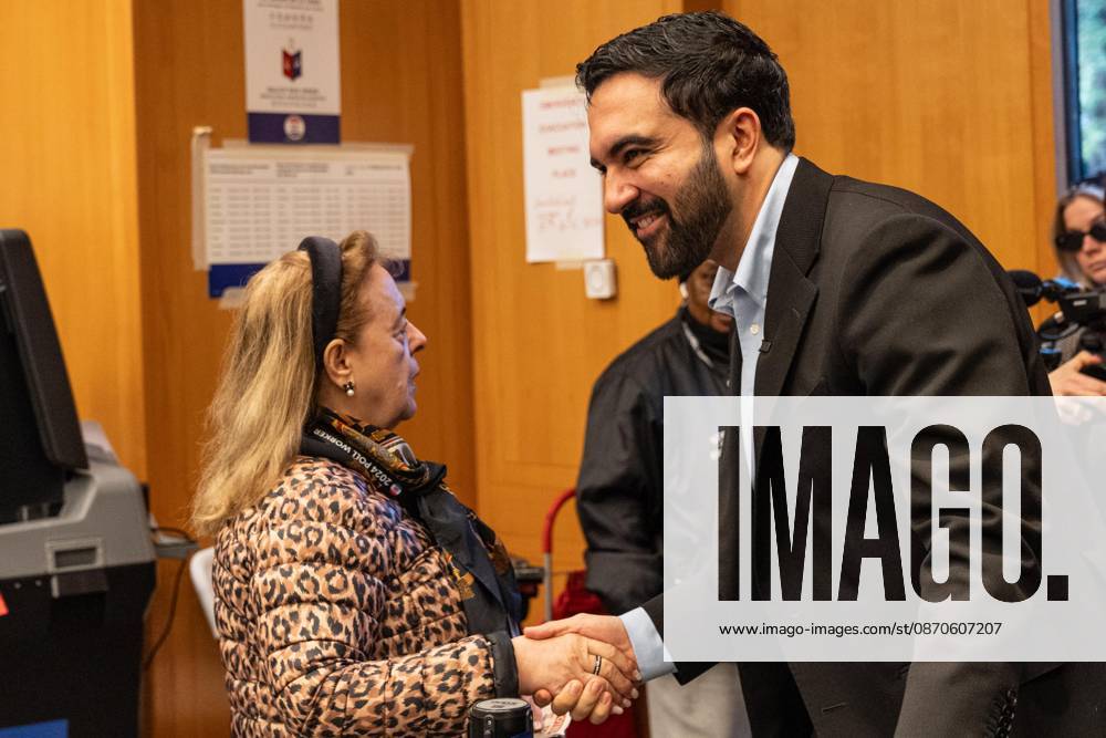 Mayor Zohran Mamdani arrives to cast his vote on the first day of early voting in general election at polling station at Metropolitan Museum of Art in New York, NY on October 24, 2026. Bronx USA - ZUMAr339 20261024_znp_r339_005