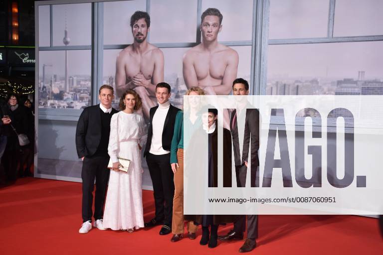 Matthias Schweighöfer Miriam Stein Artjom Gilz Maria Furtwängler Katharina Thalbach and Florian David Fitz at the 100 Things Film Premiere on 26 11 2018 in Berlin 100 Things Film Premiere in Berlin 2018