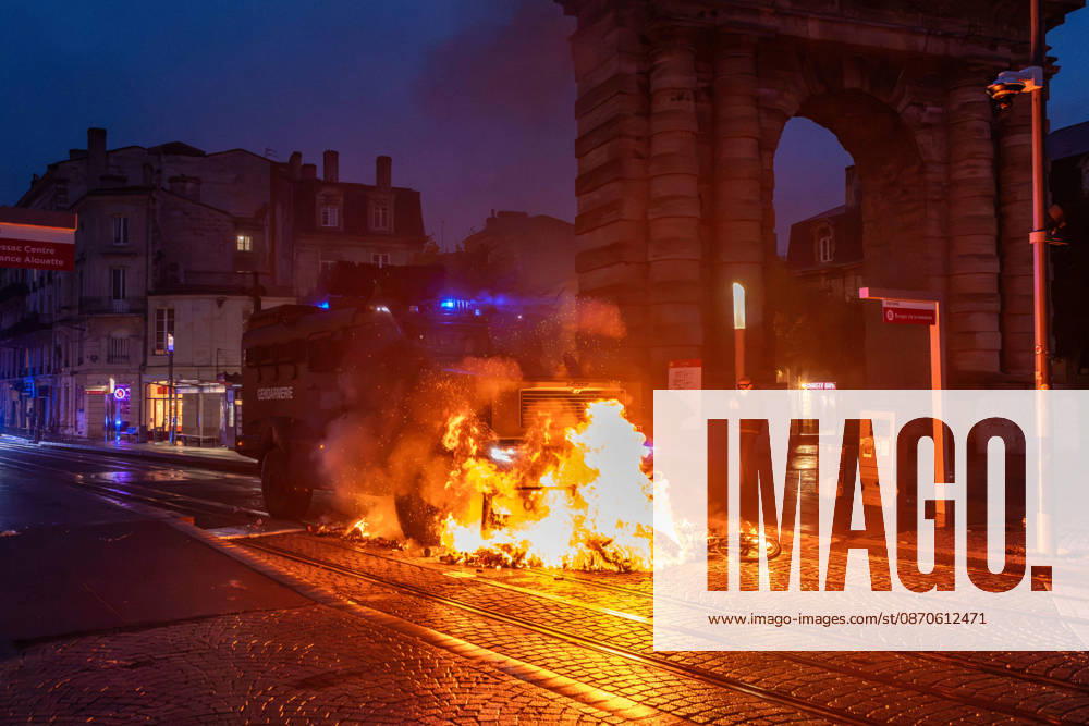 In Bordeaux, the march on the second day of protests against the rising cost of living initially proceeded peacefully. At the end of the route, violent clashes broke out on the sidelines between groups of demonstrators and law enforcement officers. Projectiles were thrown at riot police, who used tear gas to disperse the groups. Participants in the mobilization also included members of the Yellow Vests movement. Bordeaux France - ZUMAh207 20261024_zip_h207_042