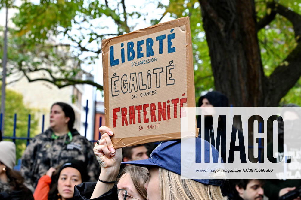 Yellow Vests Protest Act II - Paris Demonstration in favor of purchasing power, the protection of public services, and fiscal and social justice, as part of a nationwide call for mobilisation bringing together former members of the Yellow Vest movement, labor unions, high school and university students. in Paris on October 24, 2026. Photo by Karim Ait Adjedjou ABACAPRESS.COM Paris France