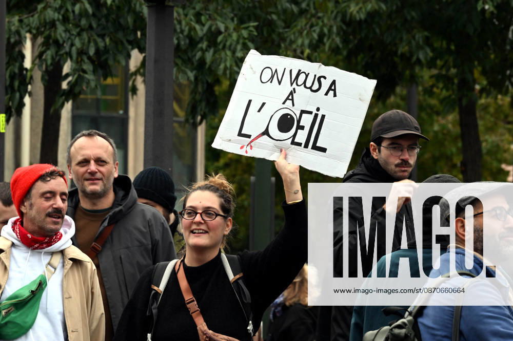 Yellow Vests Protest Act II - Paris Demonstration in favor of purchasing power, the protection of public services, and fiscal and social justice, as part of a nationwide call for mobilisation bringing together former members of the Yellow Vest movement, labor unions, high school and university students. in Paris on October 24, 2026. Photo by Karim Ait Adjedjou ABACAPRESS.COM Paris France