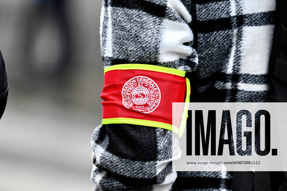 Yellow Vests Protest Act II - Paris Demonstration in favor of purchasing power, the protection of public services, and fiscal and social justice, as part of a nationwide call for mobilisation bringing together former members of the Yellow Vest movement, labor unions, high school and university students. in Paris on October 24, 2026. Photo by Karim Ait Adjedjou ABACAPRESS.COM Paris France