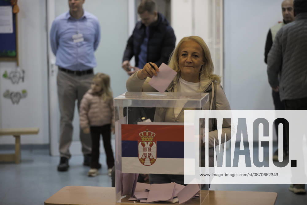 Serbia begins voting in snap parliamentary elections BELGRADE, SERBIA - OCTOBER 25: Voters head to the polls to cast their ballots during early parliamentary elections in Belgrade, Serbia, on October 25, 2026. Polling stations opened in Serbia on Sunday for snap parliamentary elections, with 6.45 million registered voters eligible to elect 250 members to the National Assembly. Samir Jordamovic Anadolu Belgrade Serbia. Editorial use only. Please get in touch for any other usage.