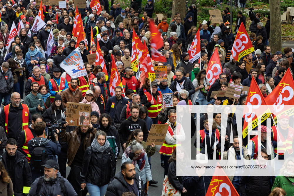 Demonstration Against French Far-Right Party RN - Orleans Rally against racism, fascism, and imperialism in Orléans, Loiret, France on October 24, 2026, held alongside the National Rally (RN) congress. Photo by Pascal Avenet ABACAPRESS.COM Orleans France