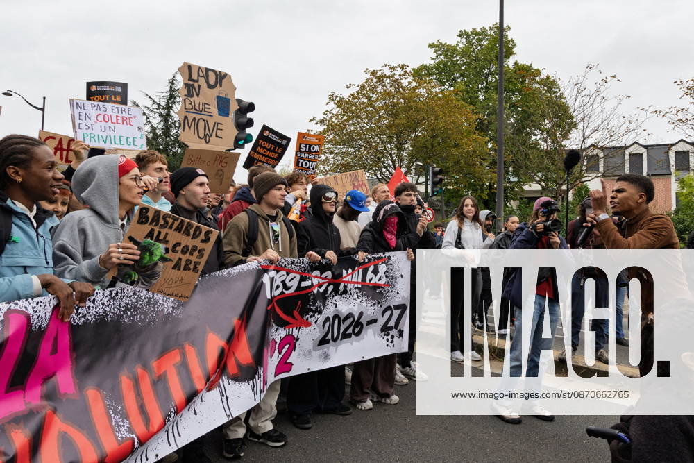 Demonstration Against French Far-Right Party RN - Orleans Rally against racism, fascism, and imperialism in Orléans, Loiret, France on October 24, 2026, held alongside the National Rally (RN) congress. Photo by Pascal Avenet ABACAPRESS.COM Orleans France