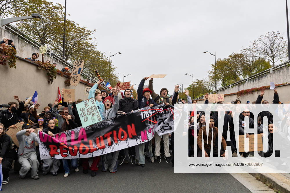 Demonstration Against French Far-Right Party RN - Orleans Rally against racism, fascism, and imperialism in Orléans, Loiret, France on October 24, 2026, held alongside the National Rally (RN) congress. Photo by Pascal Avenet ABACAPRESS.COM Orleans France