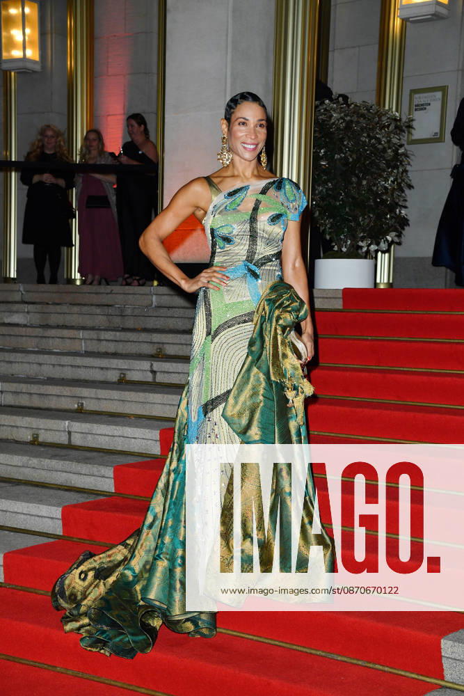 Annabelle Mandeng at the 2026 Leipzig Opera Ball at the Leipzig Opera on October 24, 2026