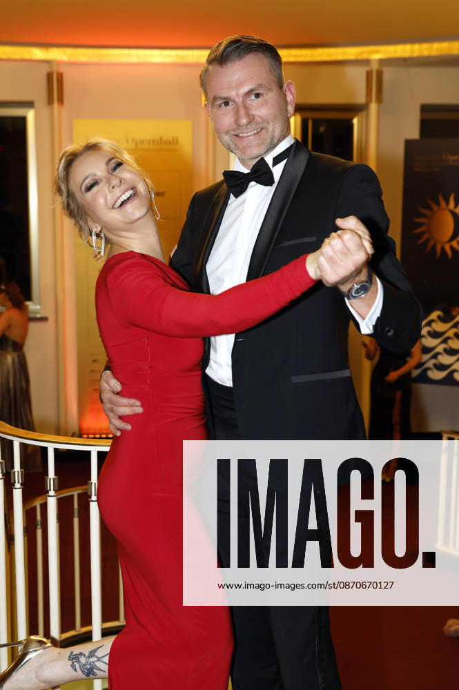 Susanne Klehn with her partner Michael Heinz at the 31st Leipzig Opera Ball 2026 at the Leipzig Opera House, Leipzig, October 24, 2026 Foto:xR.xStoffelsx xFuturexImagex opernball2026_6082