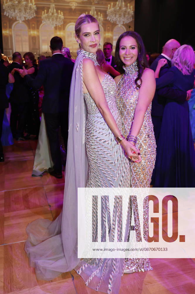Verena Kerth with a guest at the 31st Leipzig Opera Ball 2026 at the Leipzig Opera, Leipzig, October 24, 2026 Foto:xR.xStoffelsx xFuturexImagex opernball2026_6100