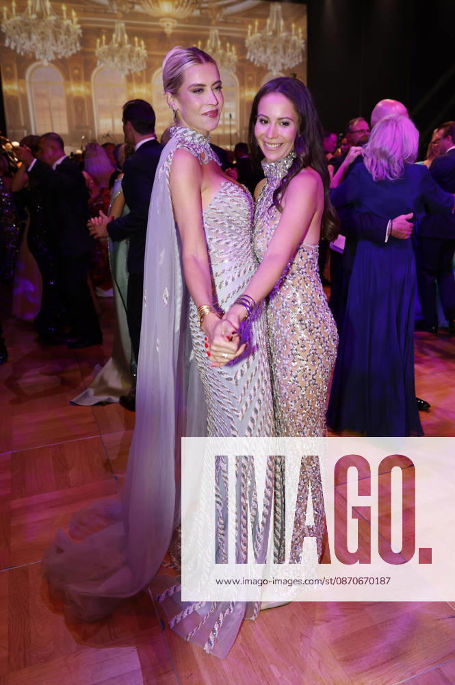 Verena Kerth with a guest at the 31st Leipzig Opera Ball 2026 at the Leipzig Opera, Leipzig, October 24, 2026 Foto:xR.xStoffelsx xFuturexImagex opernball2026_6099