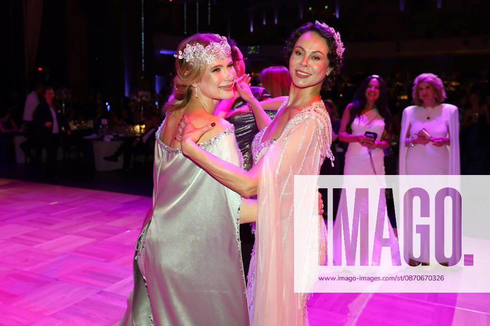 Iryna Thater and Natalia Yegorova at the 31st Leipzig Opera Ball 2026 at the Leipzig Opera, Leipzig, October 24, 2026 Foto:xR.xStoffelsx xFuturexImagex opernball2026_6110