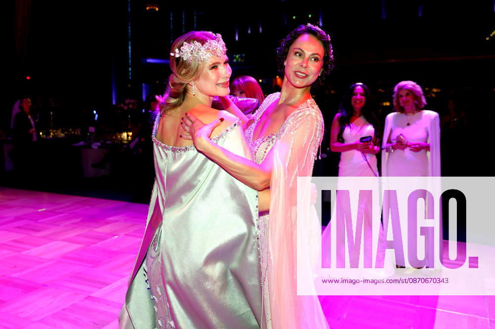 Iryna Thater and Natalia Yegorova at the 31st Leipzig Opera Ball 2026 at the Leipzig Opera, Leipzig, October 24, 2026 Foto:xR.xStoffelsx xFuturexImagex opernball2026_6111